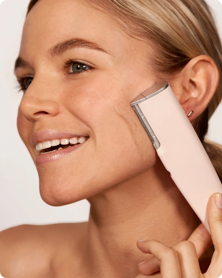 Afeitadora facial eléctrica