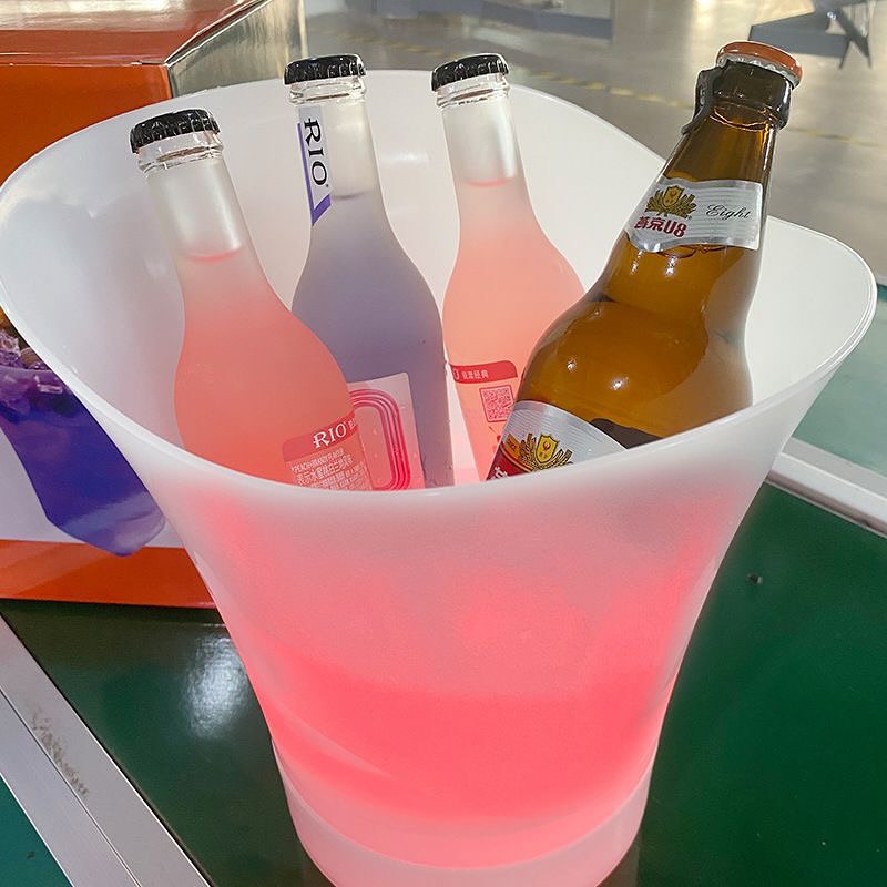 Cubeta cervecera con luz y parlante