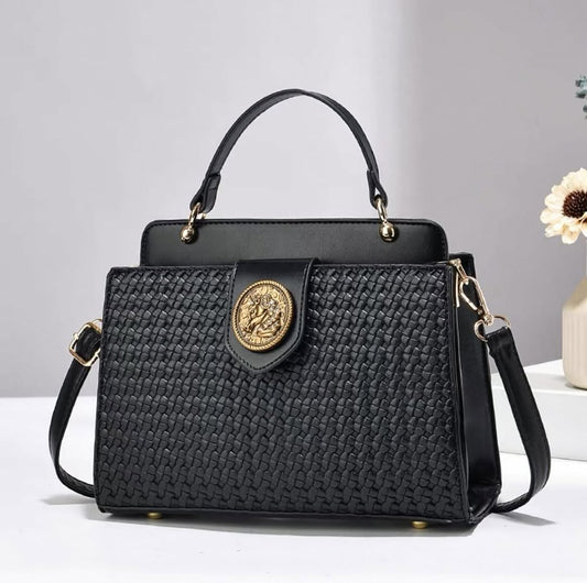 Cartera clásica color negro