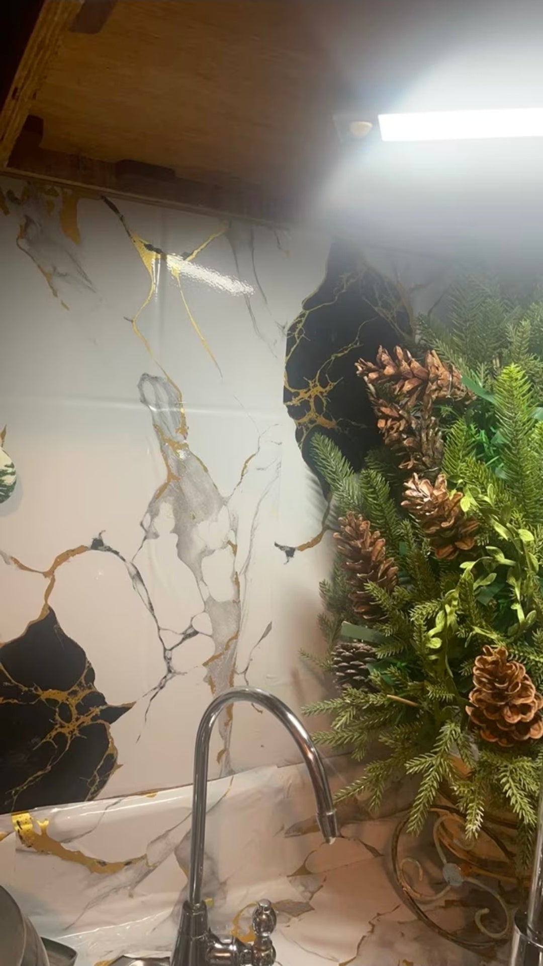 Papel Tapiz 3D Autoadhesivo – Renueva tus Espacios Fácil y Rápido